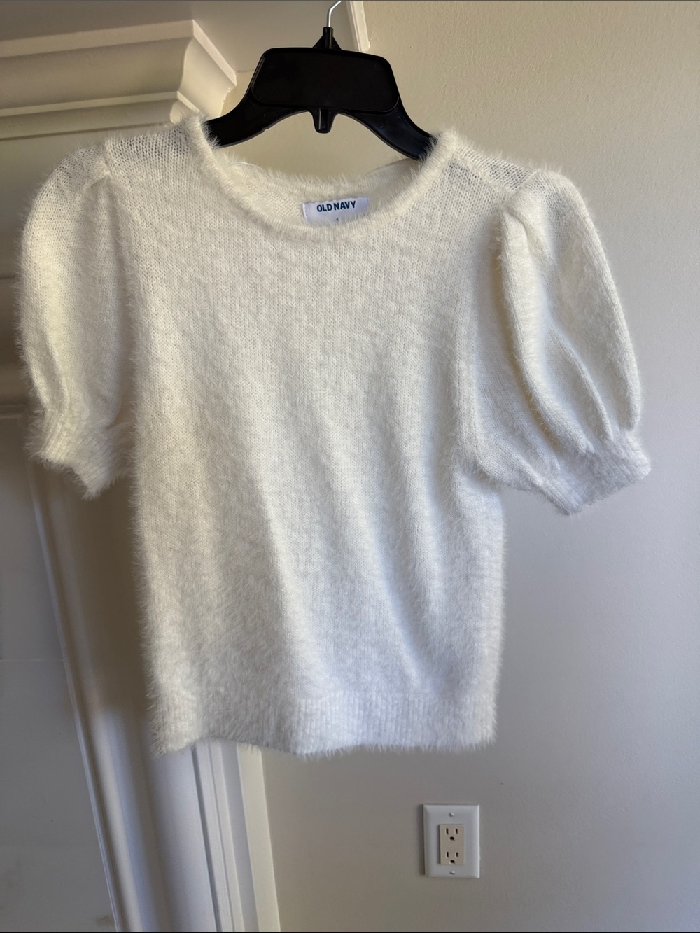 Old Navy Cream Fuzzy Puff-Sleeve Crew Sweater